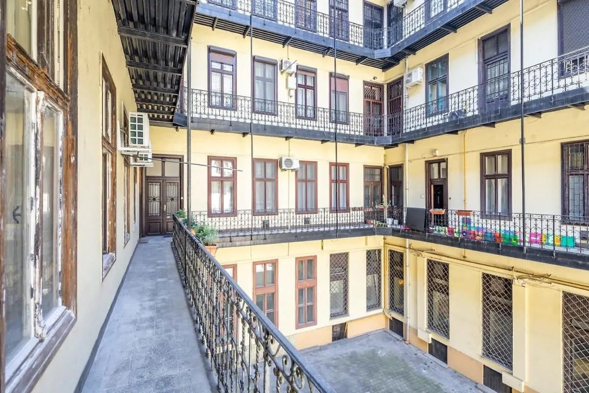 Quiet Home At Super Central Location Budapest