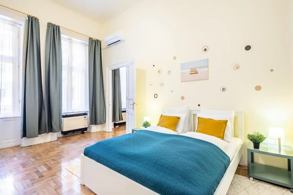 Apartment Quiet Home At Super Central Location Budapest