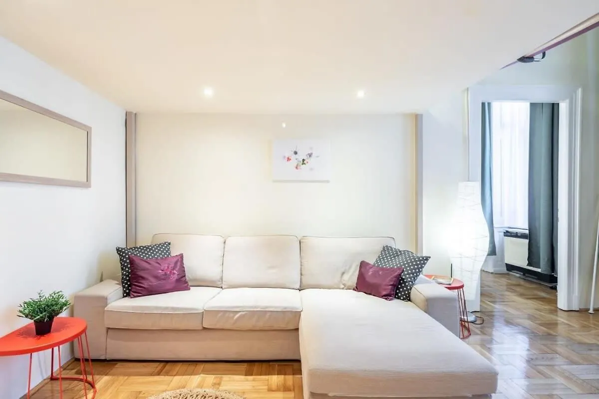 Quiet Home At Super Central Location Budapest