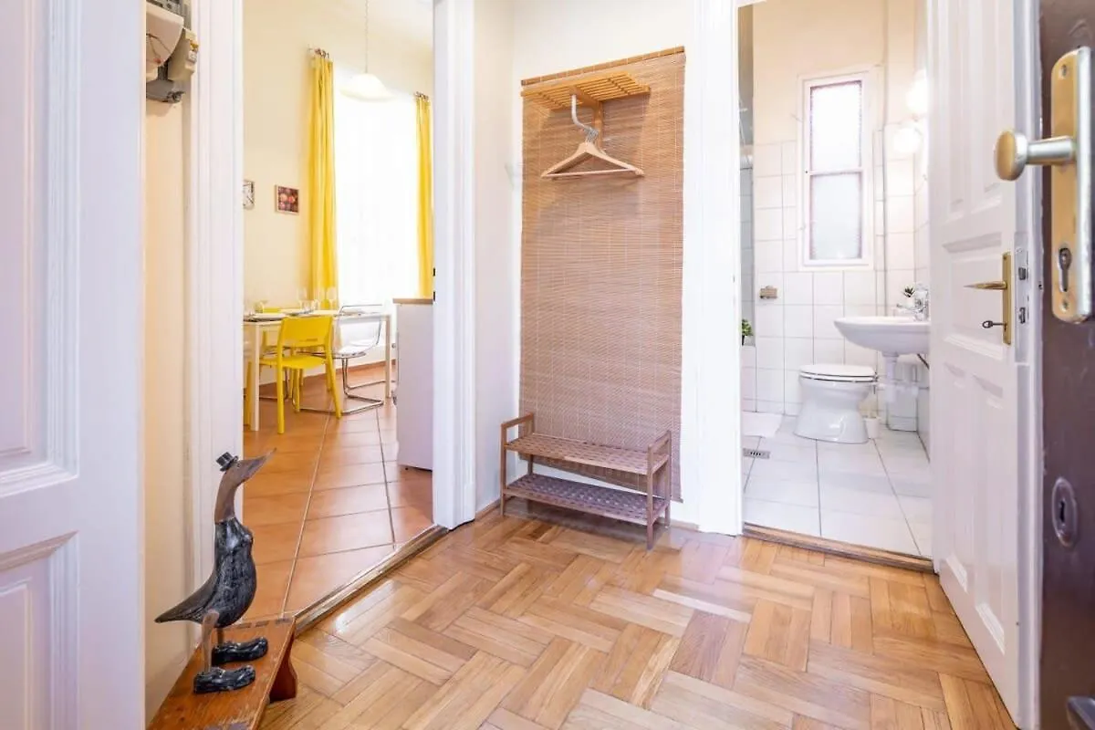 Quiet Home At Super Central Location Βουδαπέστη 0*,