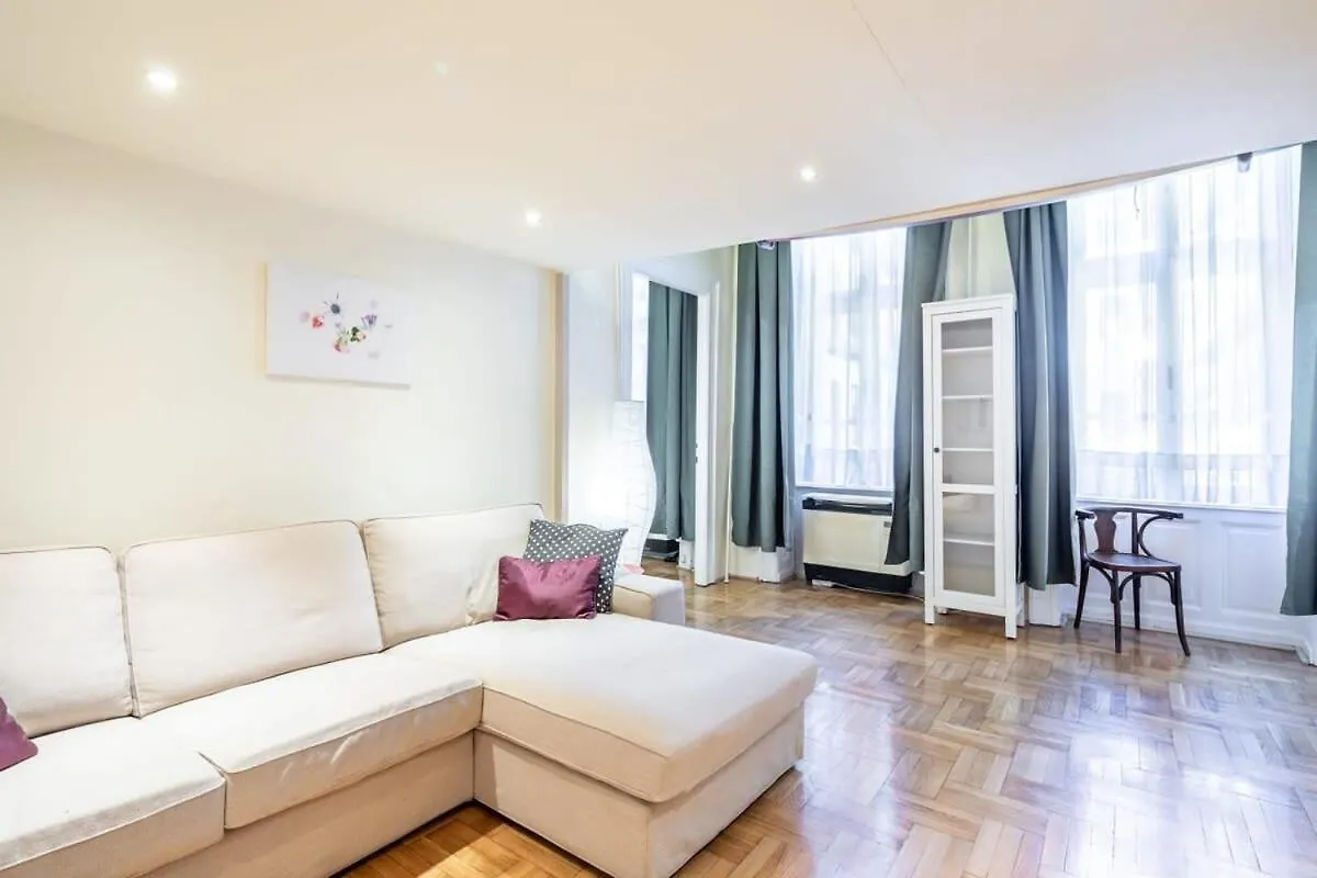 Quiet Home At Super Central Location Βουδαπέστη