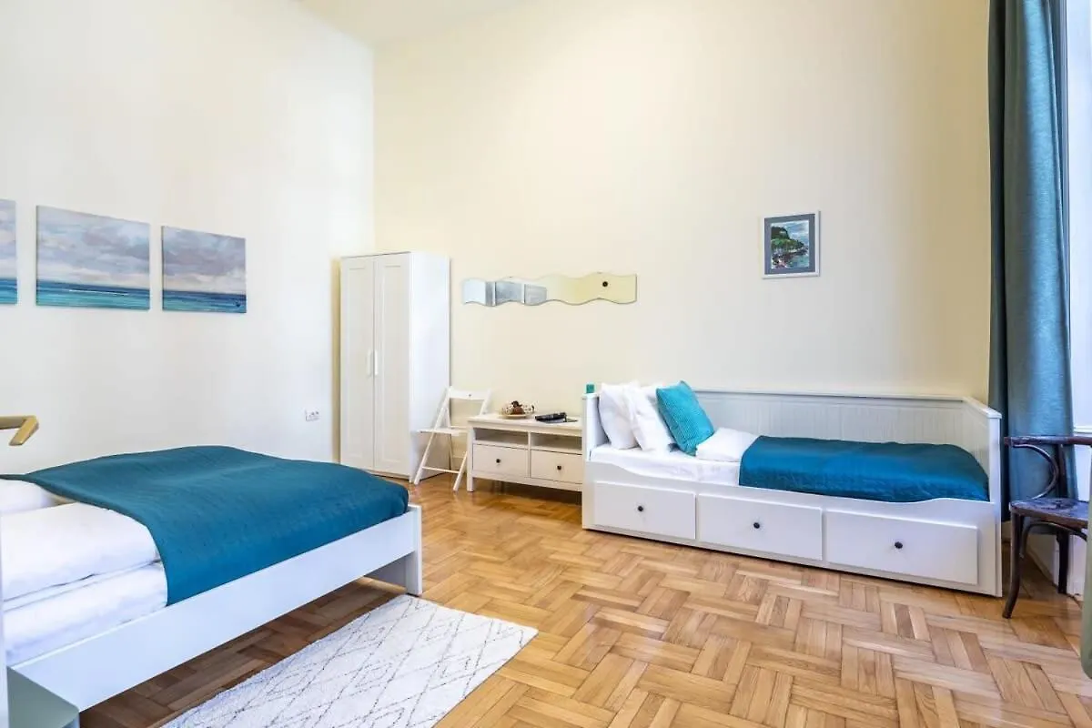 Quiet Home At Super Central Location Budapest